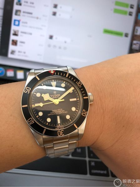 

2020 fashion luxury tudorrr 39mm mens watches black bay watch mechanical movement men watch tudor 00 watch [not off shed wool] d2100