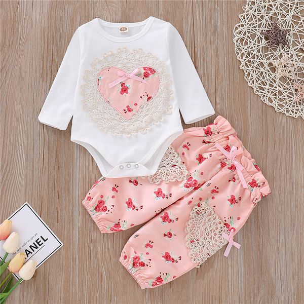 Baby Mädchen Kleidung 2019 Marke Neue Frühling Herbst Säuglings Kleidung Floral Spitze Herz Druck Langarm Weiß Strampler Rosa Hosen 2PCS Set 0-24M