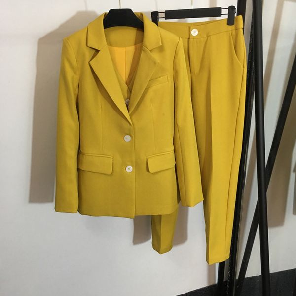 

6.1 temperament high end three-piece sets fashion single breasted casual blazer coat + v-neck vest coat + pants 2 color, White;black