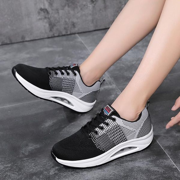 

2020 light weight running shoes for women sneakers women breathable zapatos de mujer rubber couple sport shoes #g4