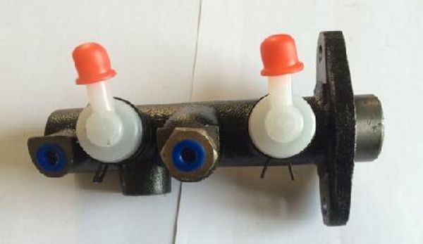 

brake master cylinder assembly for mitsubishi l300 mb407061