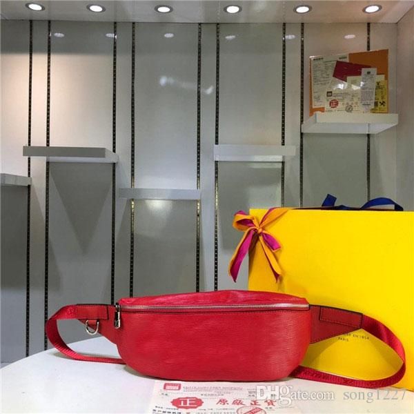 

2019 newa variety of fashion wallets. chest bag, available in seven colors, necessary style in summer