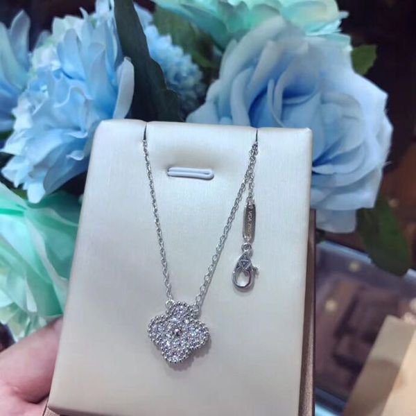 

Colares com Pingente sophia20160121