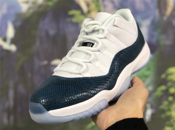 

2019 11 low navy blue snakeskin men basketball shoes white black real carbon fiber cd6846-102 authentic shoes with box