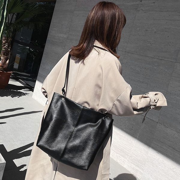 

2020 new women's shoulder bag european and american fashion large capacity casual pu ladies shoulder tote bag