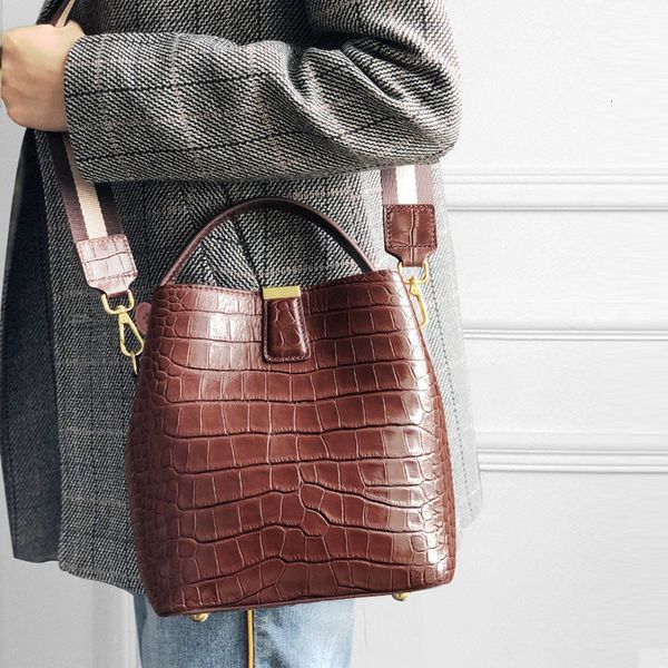 

crocodile genuine cowhide leather women's bucket shoulder bag 2 strap ladies crossbody bag luxury handbags women bags designer