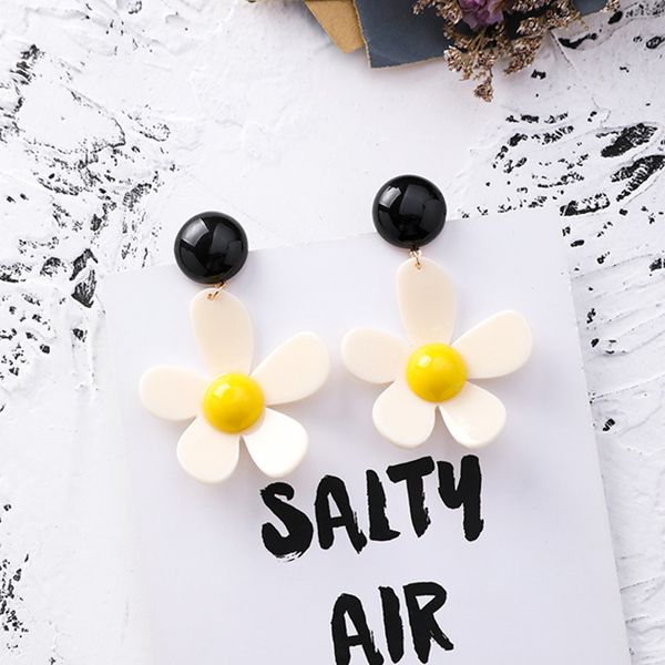 

new retro big acrylic yellow flower earrings elegant exaggerated vacation party dangle pendientes mujer moda jewelry 2019, Silver