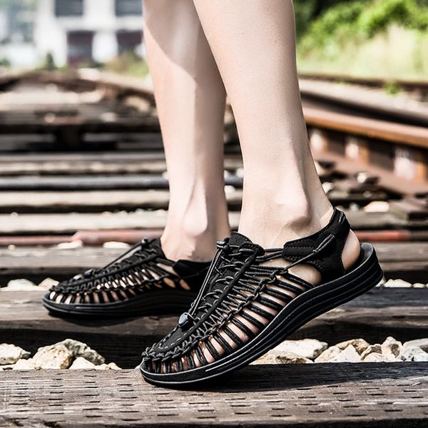 

selling sandals men's england closed-toe anti-slip sandals hand-woven casual gladiator cool slippers fashion, Black