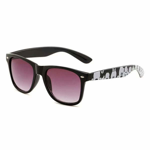 

2019 марка designe солнцезащитные очки классические дизайнерские очки для мужчин и женщин на открытом воздухе спортивного вождения солнцезащ, White;black
