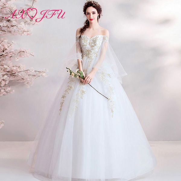 Acheter AXJFU Luxe Robe De Mariée En Dentelle Dorée À Col Bateau Ornement Vintage En Cristal Avec Perles À Manches Longues Et Pagode Blanche 2661 De