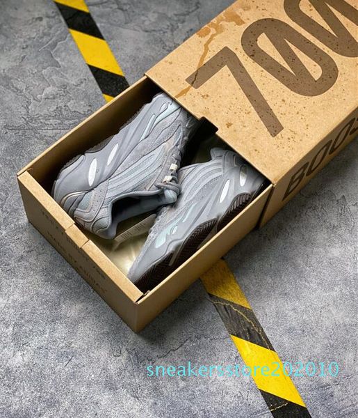 

2020 kanye west hospital blue 700 men women running shoes 3m reflective mens trainers fashion sports sneakers s10, Black