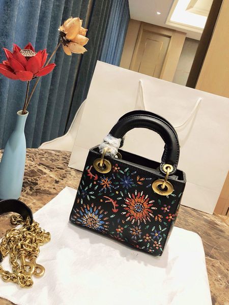 

Мода роскошные кожаные сумки металлические цепи металлические аксессуары официальный сайт 1: 1 копия мини-леди сумка полный комплект упаковки коробки