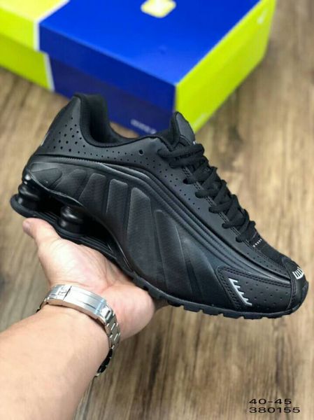 

sell avenue launches new r4 men's basketball shoes r4 og black and silver outdoor casual shoes. size7~11