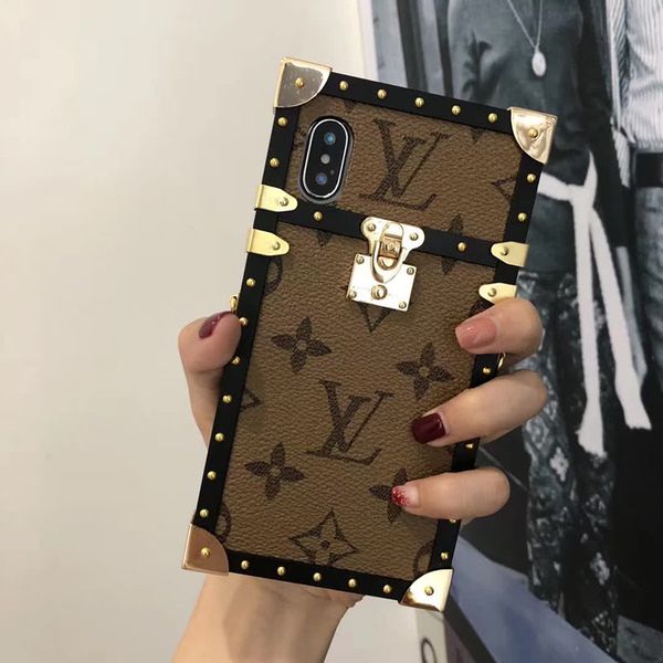 

Newest Luxury Leather Metal Edge Phone Case for For iPhone X XR Xs max Fashion Protective Shell for iPhone 6/7/8 6/7/8plus Cover Case
