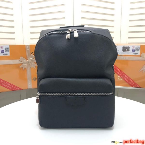 

black small shoulder bag, canvas and leather combination, retranslate the classic campus trend design. shoulder straps adjustable