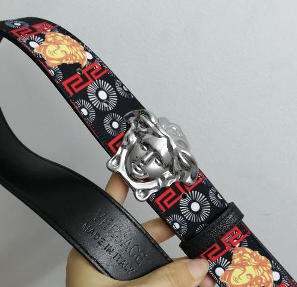 

2020f 688 бренд ремень кожаный мужской ремень дизайнер роскоши и высокого качества h плоские кнопки игровая мужчин и женщин роскошный пояс д, Silver