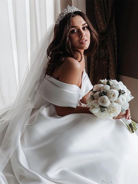 

princess off the shoulders country wedding dress silk satin floor length backless plus size ball gown wedding dresses elegant women brides, White