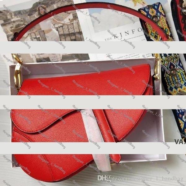 

2019 new fashion classic ladies shoulder bag saddle bag fashion metal letter handbag style awesome accessoriesva7
