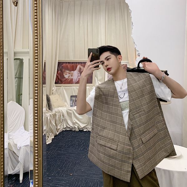 

male casual sleeveless jacket outerwear waistcoat stage costumes men fashion vintage plaid asymmetric design suit vest, Black;white