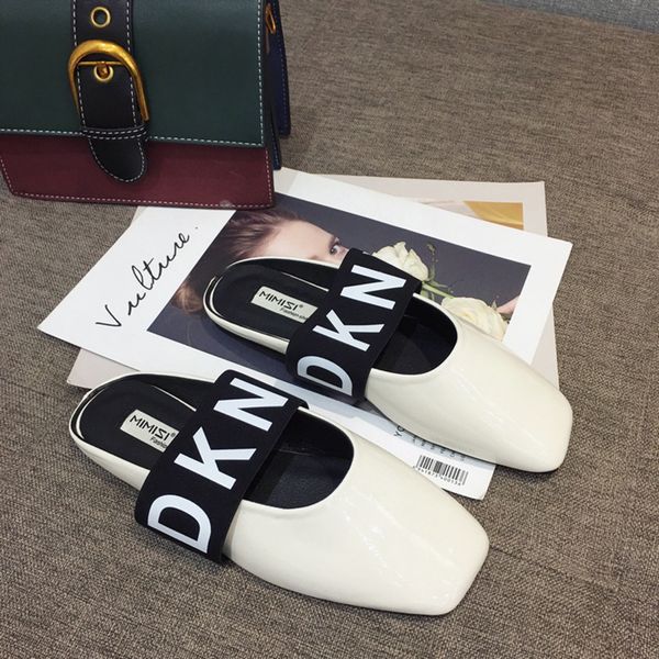 ladies closed toe mules