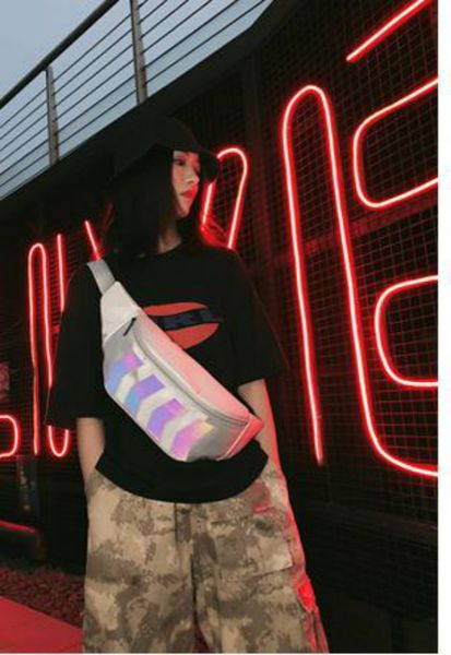

Fashion 2020 New Trendy Cool Unisex Reflective Oblique Cross Waist Bag Fashion Wild Shoulder Bag