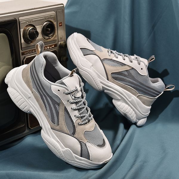 

leather luxury women mens running shoes 3m reflective black white grey sports trainers designer sneakers homemade brand made in china, White;red