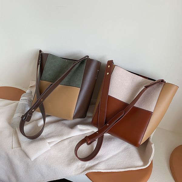 

2019 new fashion mother water barrel pack single shoulder women's bag