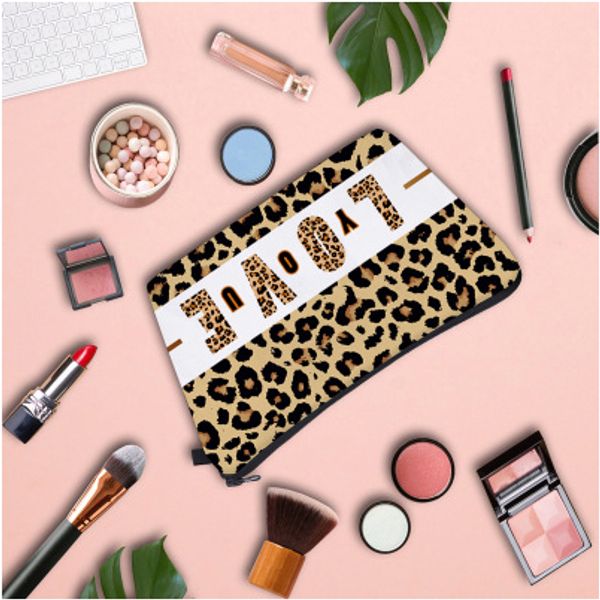 

женщин дизайнер клатч леопард любовь печать косметический мешок женщин многофункциональный мешок хранения путешествия 2020 горячий продавать