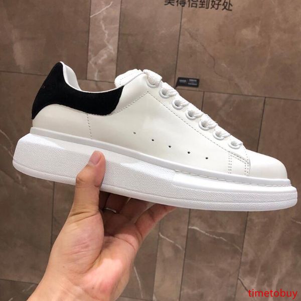 

2020 designer fashion luxury studded spikes flats shoes for men women glitter party lovers genuine leather casual sneakers