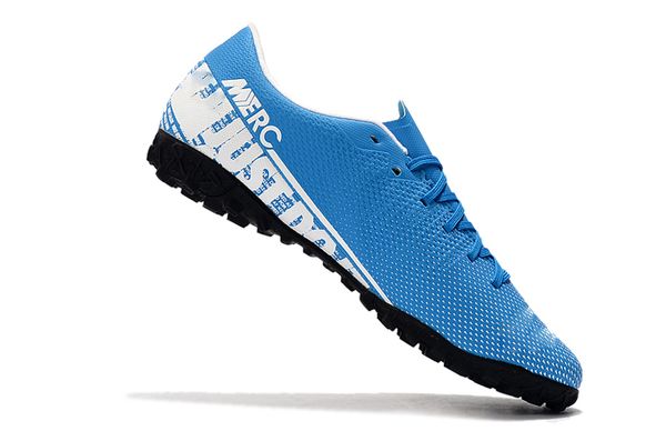 

2019 новые ртутные пары xiii tf assassin 13 пары футбол отличное качество сапоги мужчины синий низкая трава ногтей дизайнер футбольная обувь