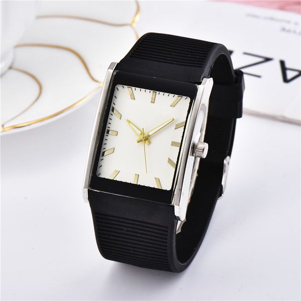 

Горячая Распродажа!Швейцарские часы HugoBoss резиновый ремешок досуг площадь спорти