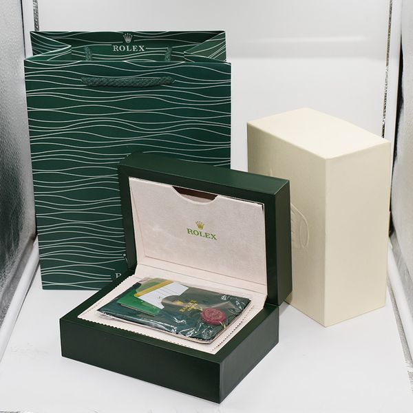 

Copy new ver ion luxury watch boxe et green bag card booklet for rolex 116610 hipping, Black;blue