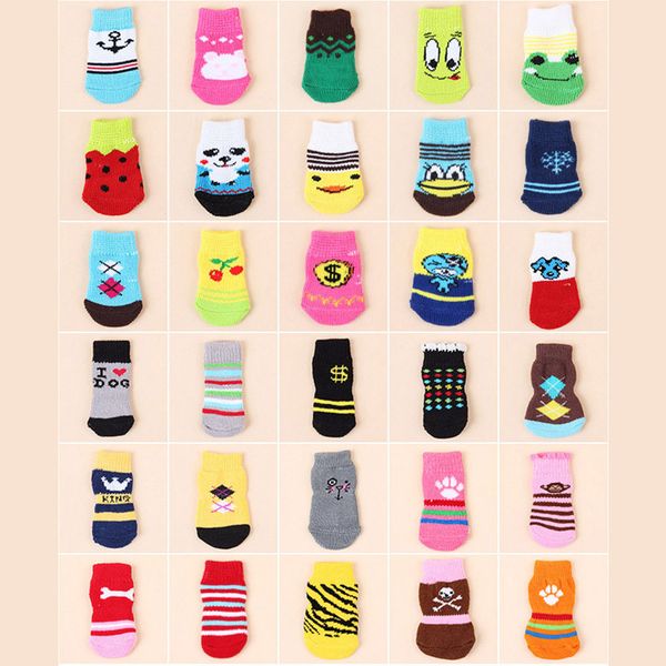 

pet dog носки зимой теплый милый щенок собаки мягкий хлопок против скольжения knit плетение носок skid bottom носок собак одежда 4шт / серия