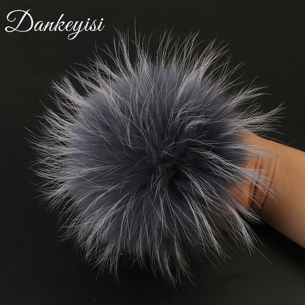 

dankeyisi 5pcs 100% real fur pompoms 14-15cm diy raccoon fur pom poms balls for hats scarf shoes knitted hat cap beanies
