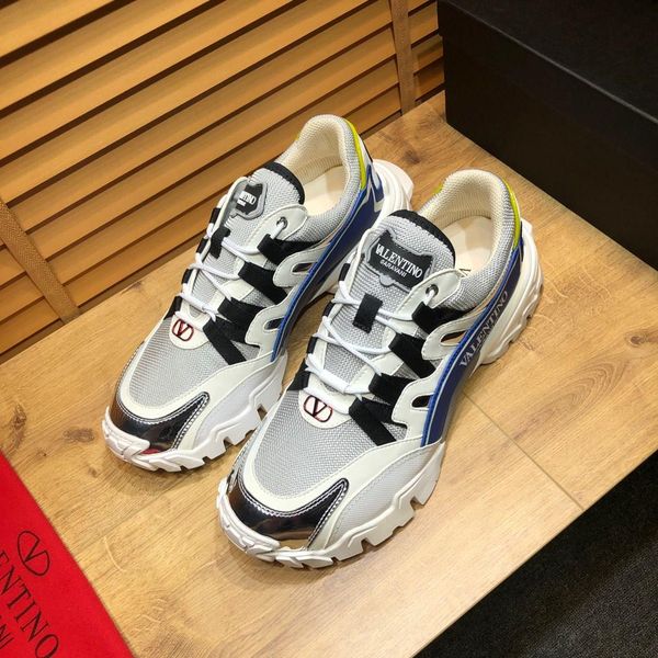 

2019b luxury men's casual shoes, fashion wild sports shoes, original packaging shoe box delivery, yardage: 38-45