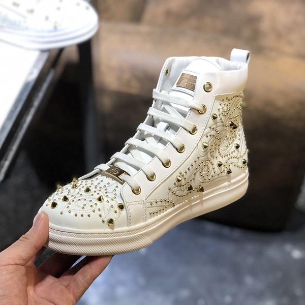 

c11 trend высокого качества модные дикие повседневный мужчины обувь, спорт на открытом воздухе удобная дорогих мужская обувь металла шпильки, Black