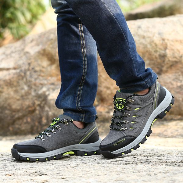 

hard-wearing outdoor mountain walking shoes anti-slippery couples rock climbing outdoor autumn couple hill hiking shoes