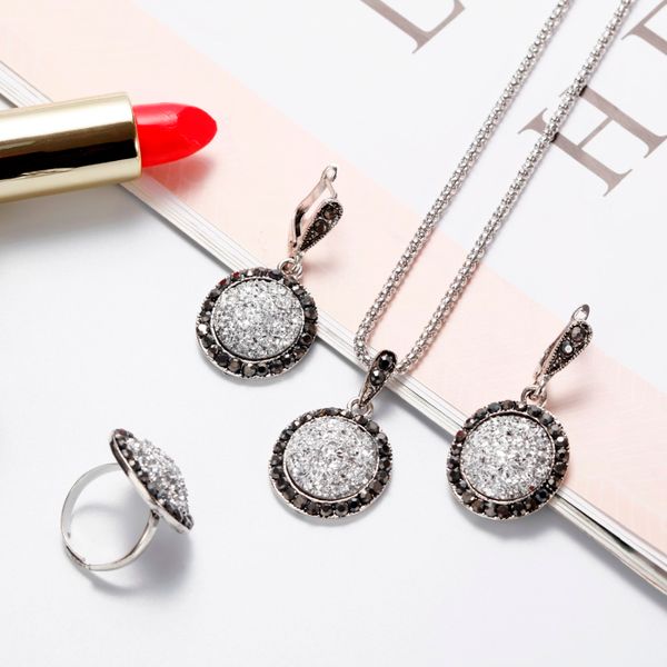 

amazing price 3pcs vintage gem jewelry set women antique silver jewelry set crystal round broken stone necklace earrings sets