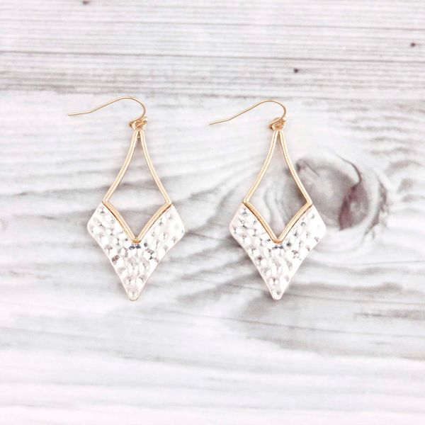 

два заявление серьги tone избитый arrowhead открытый люстра для женщин ромб геометрическая металла teardrop вспомогательного оборудования юв, Silver