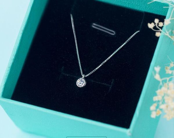 

реальный. ювелирные изделия стерлингового серебра 925 пробы счастливый пасьянс круглый cz подвески / ожерелье 5 мм жестяные / маленькие ювел, Silver