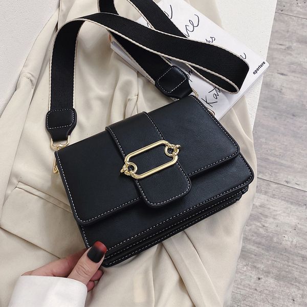 

чистая красная текстура цепочка сумка 2020 новая сумка мода плечо посланник женский дикий ins небольшой квадрат