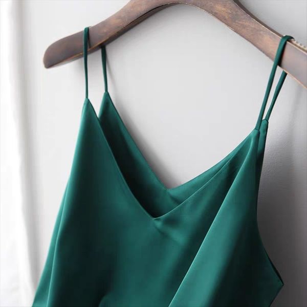 

лето 2020v-воротник рубашки небольшой бретели женщин внутренний черный рукавов сексуальный топ сатин база рубашка, White