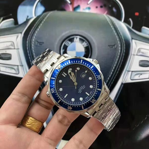 

2019 selling luxury leisure watch steel strip watch 40mm designer stainless steel calendar sports fashion leisure watch, Slivery;brown