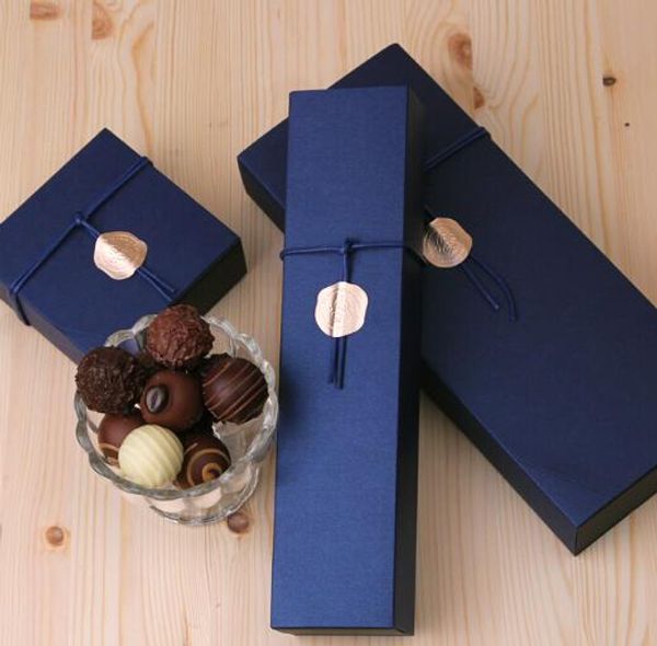 4/6/12 Scatola di carta di cioccolato blu zaffiro profondo confezionato Scatole per imballaggio di regali per feste di compleanno di Natale di San Valentino