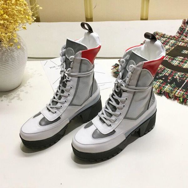 

martin boot 2020 europe and america luxury boots womens boots 100% real leather atmospheric heel heavy duty soles, Black