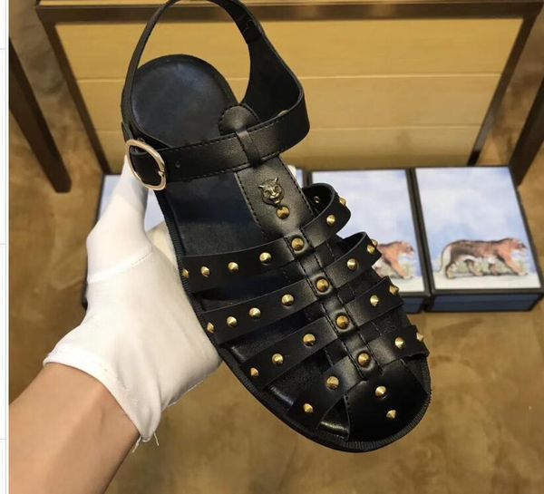 

2019 ummer black real leather de igner luxury fa hion punk gold pike tud embelli hed gladiator ankle trap andal