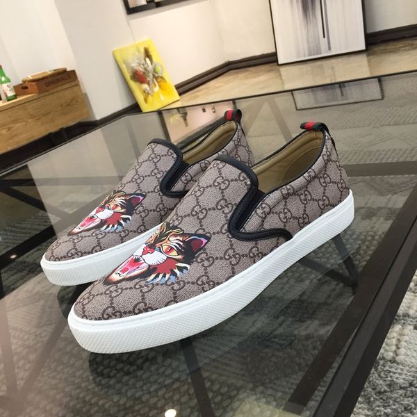 

2020 new rr4 high-quality men's casual sports shoes leather shoes, fashionable wild flat shoes, box number 38-45