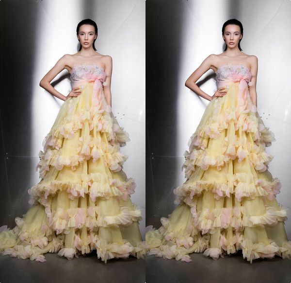 

modest ball gown prom dresse strapless sleeveless tulle lace tiers party dress sweep train robes de soirÃ©e, Black
