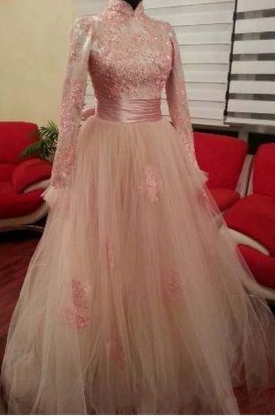 

high collar long sleeve muslim evening dresses saudi arabic women 2019 embroidery lace beaded blush pink prom dress pageant vestidos de, Black;red