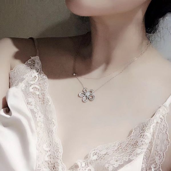 

women necklace flower necklace with full diamonds classic jewelry 18k gold female 2020 new design as a gift, Silver